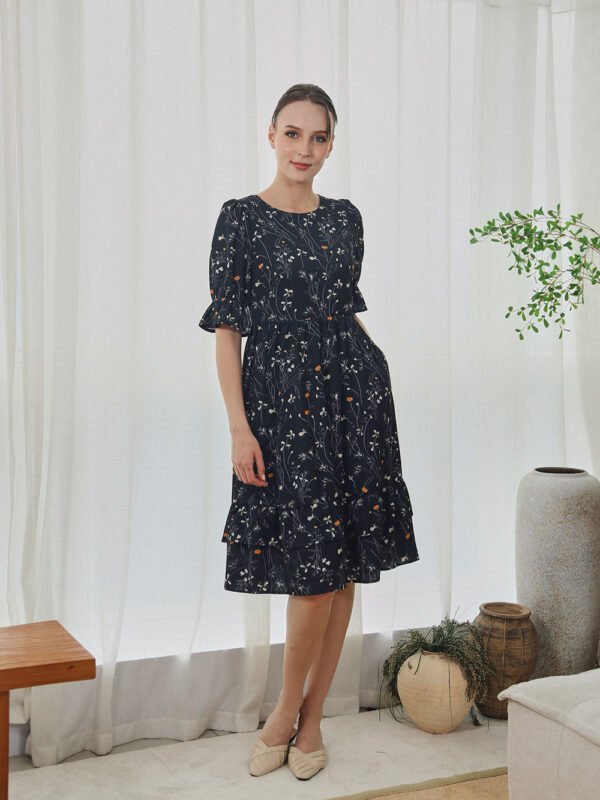 Suri Maxi Dress in Noir Bloom