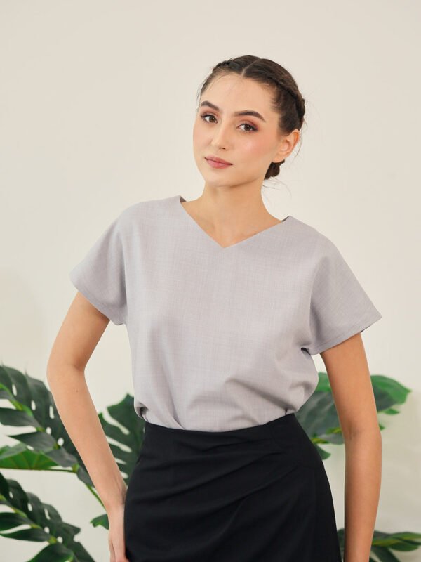 Danna V-Neck Relaxed Blouse in Grey Texture