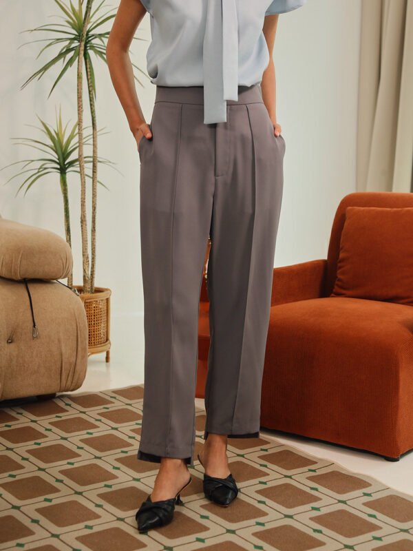 Corinne Essential Straight Pants in Grey