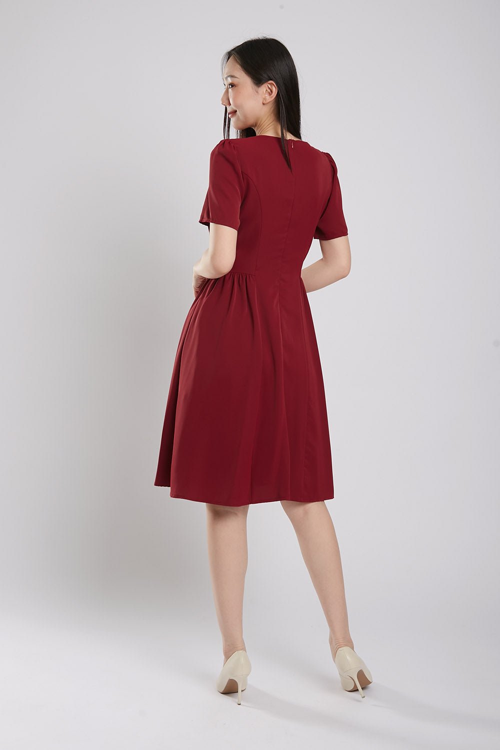 Pami Midi Dress in Red - Imagen 10