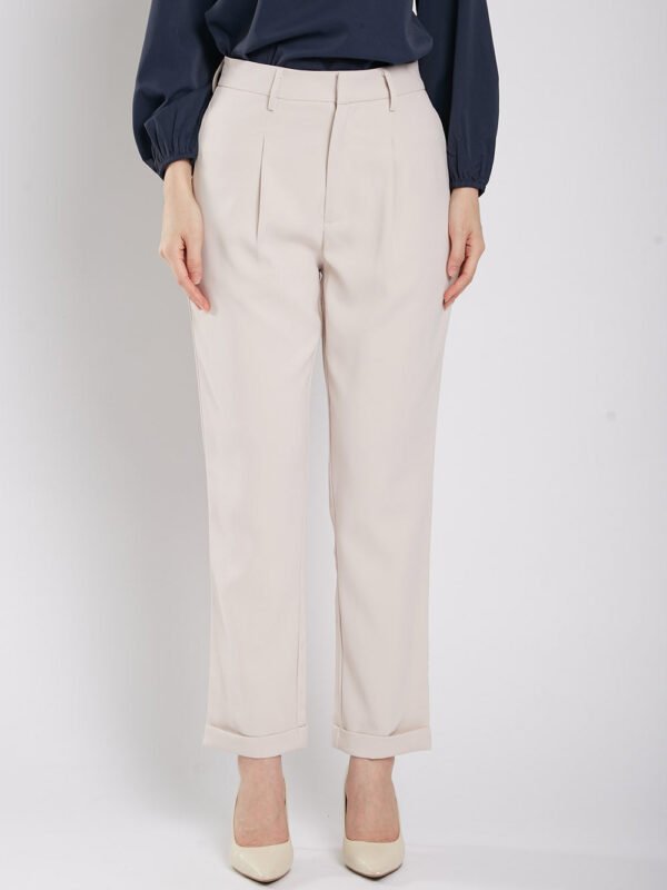 Carinne Tailored Pants in Beige