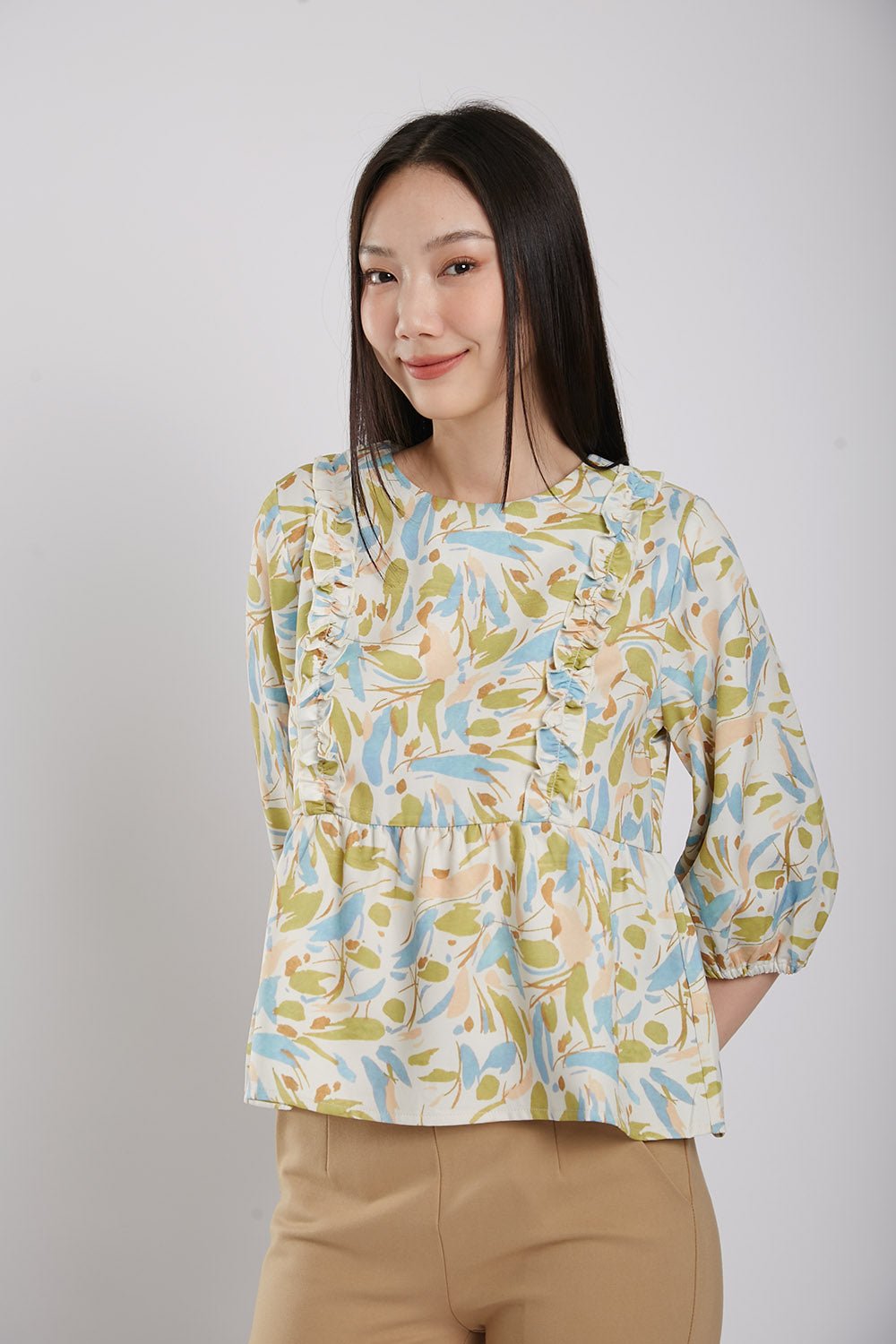 Raiza Blouse in Yellow Blue Floral - Imej 3