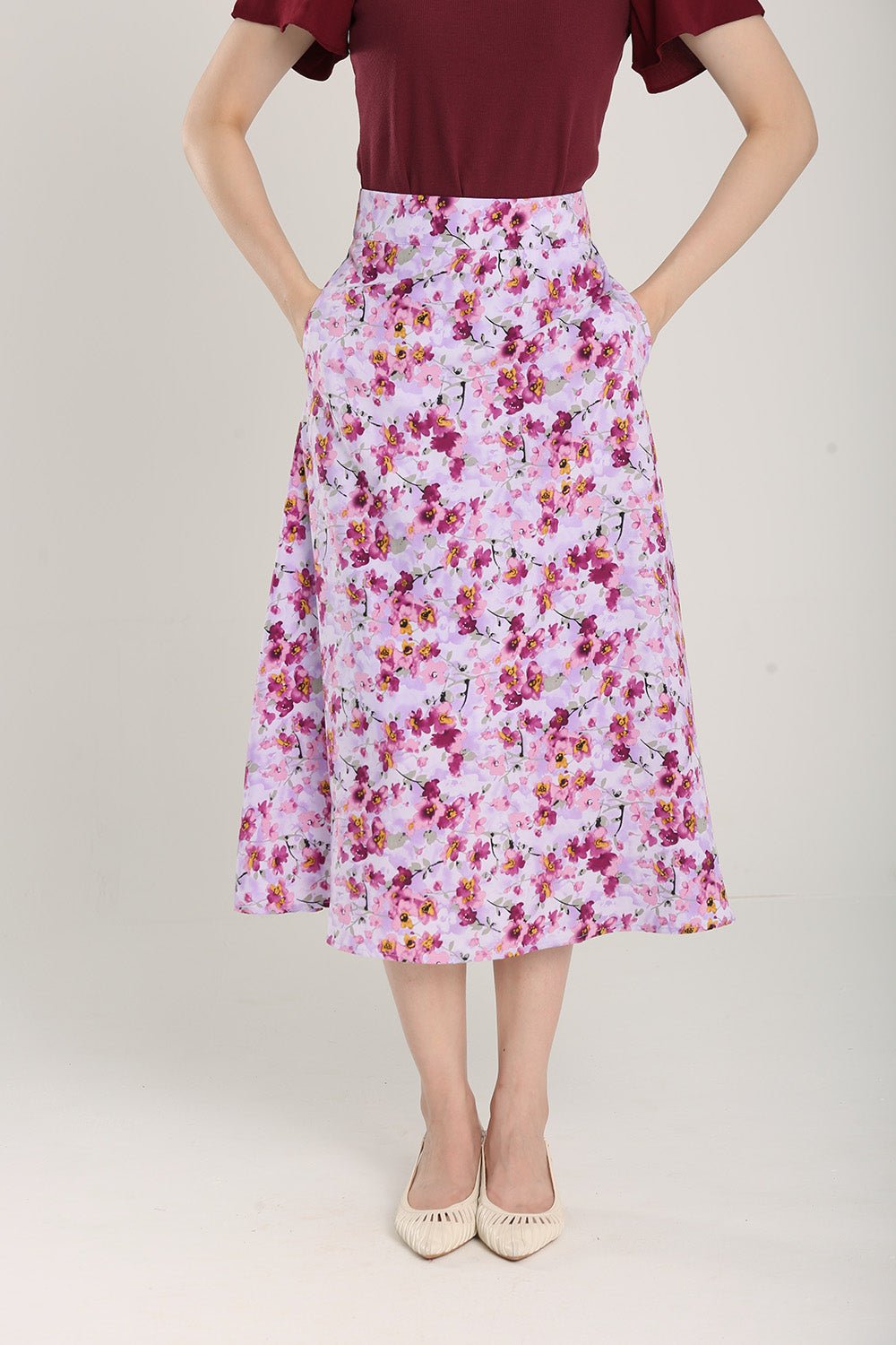 Delania Floral Print Midi Skirt in Lavender Red