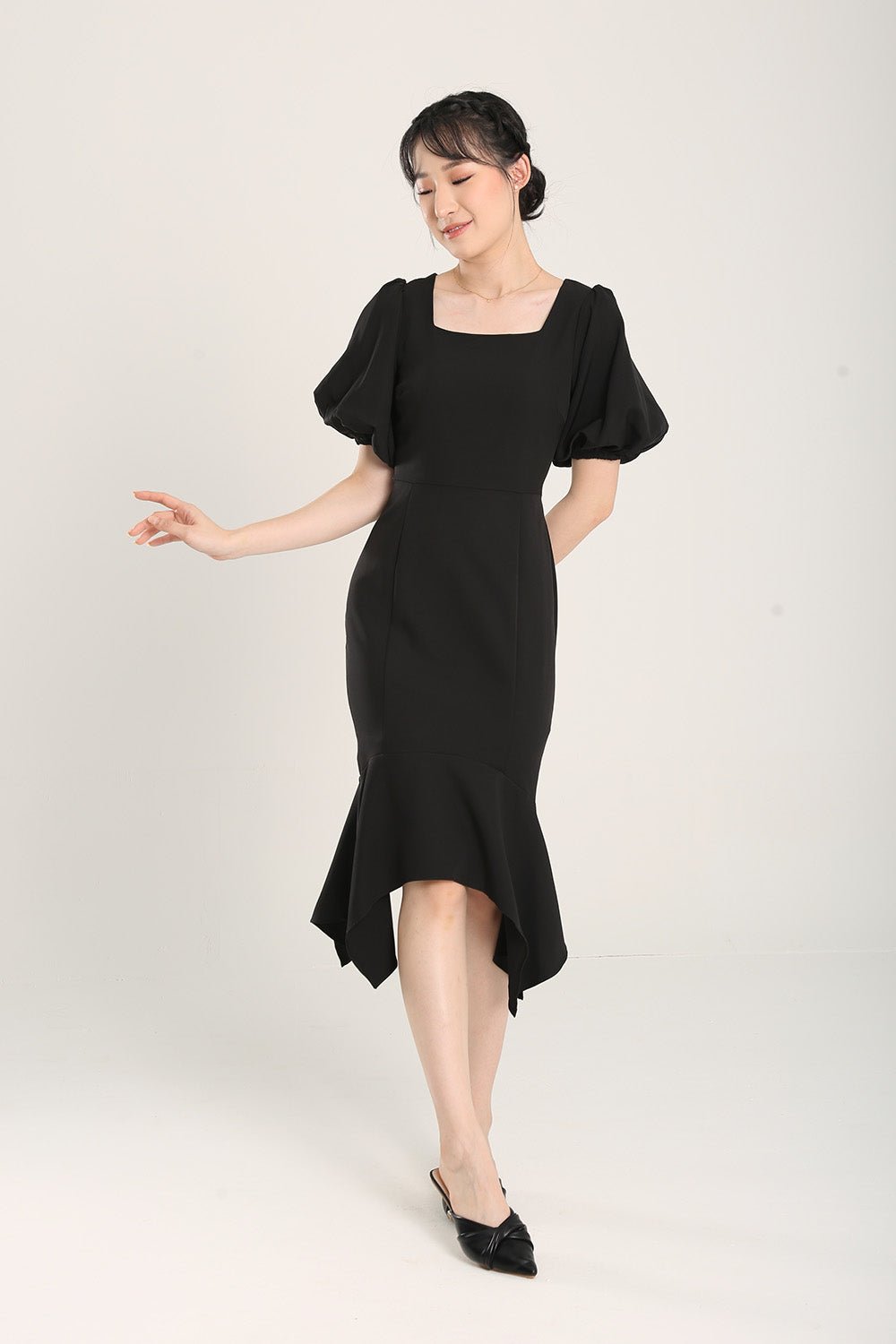 Margaux Mermaid Bodycon Dress in Black - Imej 3