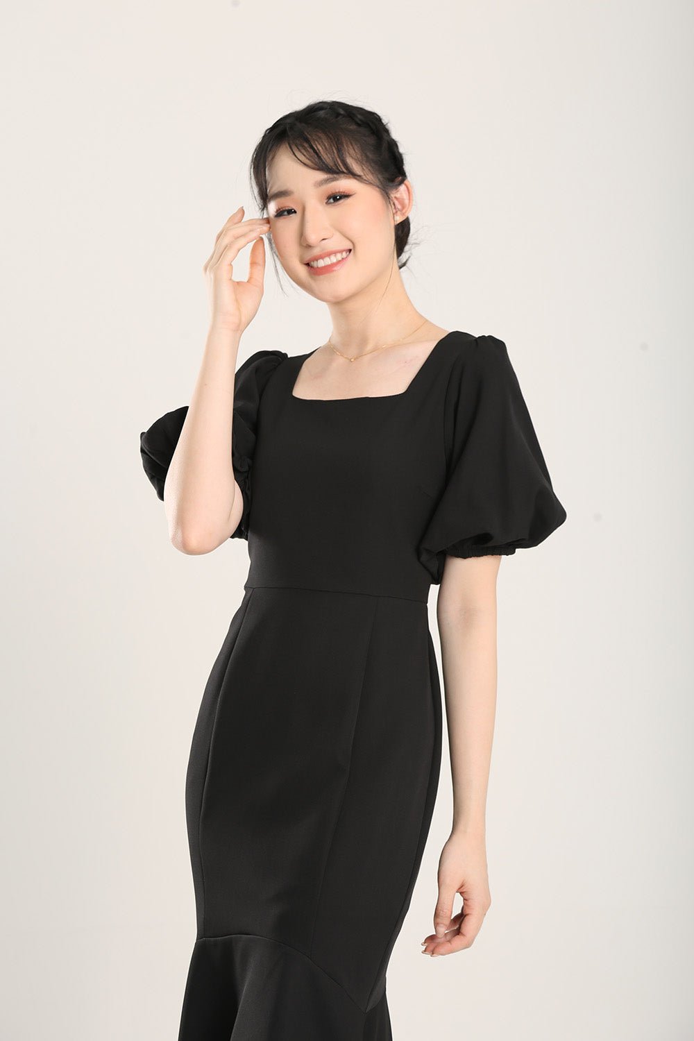 Margaux Mermaid Bodycon Dress in Black - Imej 2